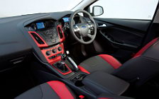   Ford Focus Zetec S UK - 2012