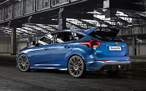   Ford Focus RS - 2015