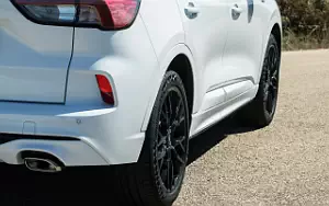   Ford Kuga ST-Line Black Package EU-spec - 2022