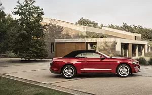   Ford Mustang EcoBoost Convertible EU-spec - 2017