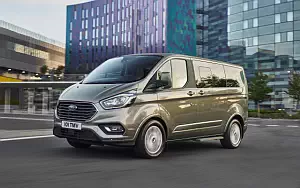   Ford Tourneo Custom - 2017