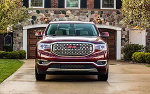   GMC Acadia Denali - 2016