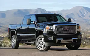   GMC Sierra 2500 HD Denali Crew Cab - 2014