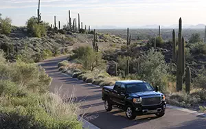   GMC Sierra 2500 HD Denali Crew Cab - 2014