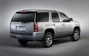   GMC Yukon Denali - 2012