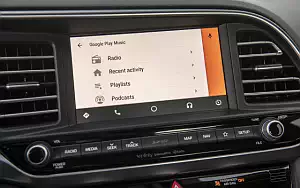   Hyundai Elantra Limited US-spec - 2018