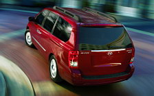  Hyundai Entourage 2009