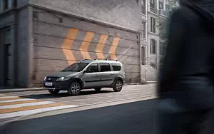   Lada Largus Cross Quest - 2020