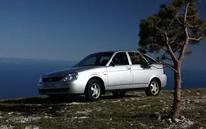   Lada Priora Hatchback - 2008