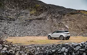   Range Rover Evoque P300 HSE R-Dynamic Black Pack UK-spec - 2019