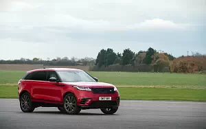   Range Rover Velar R-Dynamic D300 HSE Black Pack UK-spec - 2017