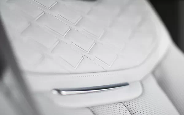 ���� ���������� Range Rover SV Burford Edition UK-spec - 2024