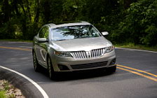   Lincoln MKS - 2009
