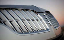   Lincoln MKT - 2010