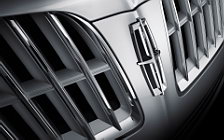   Lincoln MKT - 2010