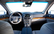   Lincoln MKT - 2010