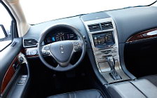   Lincoln MKX - 2011
