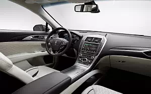   Lincoln MKZ - 2016