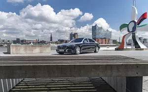   Mercedes-Maybach S 580 4MATIC (Nautical Blue/High-Tech Silver) - 2021