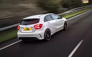   Mercedes-AMG A 45 4MATIC UK-spec - 2015