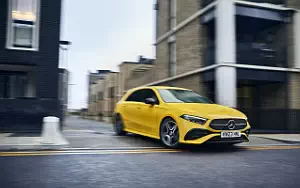   Mercedes-Benz A 200 AMG Line UK-spec - 2023
