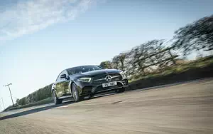   Mercedes-Benz CLS 400 d 4MATIC AMG Line UK-spec - 2018