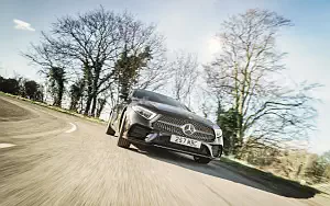   Mercedes-Benz CLS 400 d 4MATIC AMG Line UK-spec - 2018