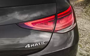   Mercedes-Benz CLS 400 d 4MATIC AMG Line UK-spec - 2018