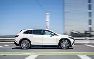   Mercedes-Benz EQS SUV 450 4MATIC AMG Line UK-spec - 2023