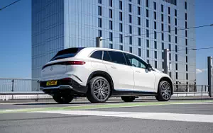   Mercedes-Benz EQS SUV 450 4MATIC AMG Line UK-spec - 2023