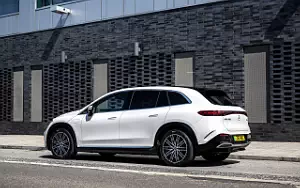   Mercedes-Benz EQS SUV 450 4MATIC AMG Line UK-spec - 2023