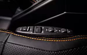   Mercedes-AMG G 63 Colour Edition UK-spec - 2016