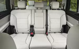   Mercedes-Benz GLS 350 d 4MATIC AMG Line UK-spec - 2016