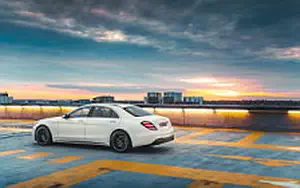   Mercedes-AMG S 63 4MATIC+ UK-spec - 2017