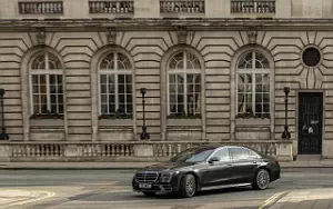   Mercedes-Benz S 350 d AMG Line UK-spec - 2019