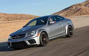   Mercedes-Benz C63 AMG Black Series Coupe US-spec - 2013