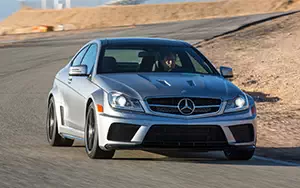   Mercedes-Benz C63 AMG Black Series Coupe US-spec - 2013