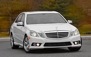   Mercedes-Benz E350 BlueTEC US-spec - 2011