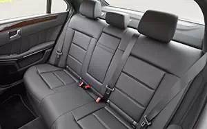   Mercedes-Benz E350 BlueTEC US-spec - 2011