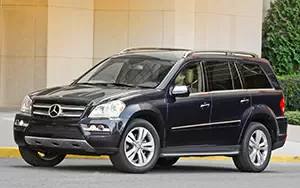   Mercedes-Benz GL450 US-spec - 2010