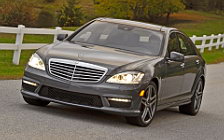   Mercedes-Benz S63 AMG - 2011
