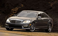   Mercedes-Benz S63 AMG - 2011