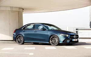   Mercedes-AMG A 35 4MATIC Sedan - 2019