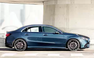   Mercedes-AMG A 35 4MATIC Sedan - 2019
