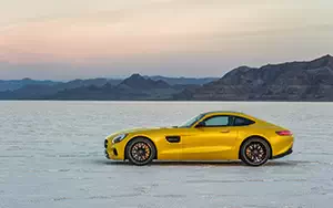   Mercedes-AMG GT S Exterior Night Package - 2014