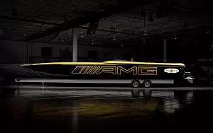   Mercedes-AMG GT S and Cigarette 50 Marauder - 2015