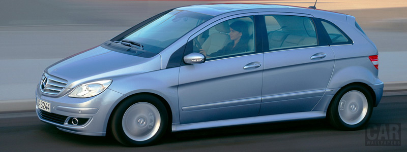 Обои автомобили Mercedes-Benz B200 CDI - Car wallpapers