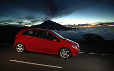   Mercedes-Benz B200 Turbo 2005