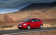   Mercedes-Benz B200 Turbo 2005
