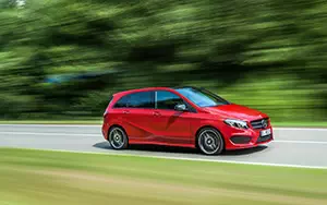   Mercedes-Benz B250 4MATIC AMG Line - 2014